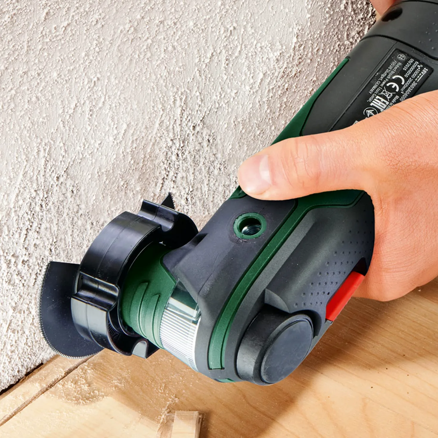 Bosch Multiherramienta AdvancedMulti 18 (sin batería, sistema de 18 V, set universal de accesorios, en SystemBox, tamaño S) - Amazon Edición