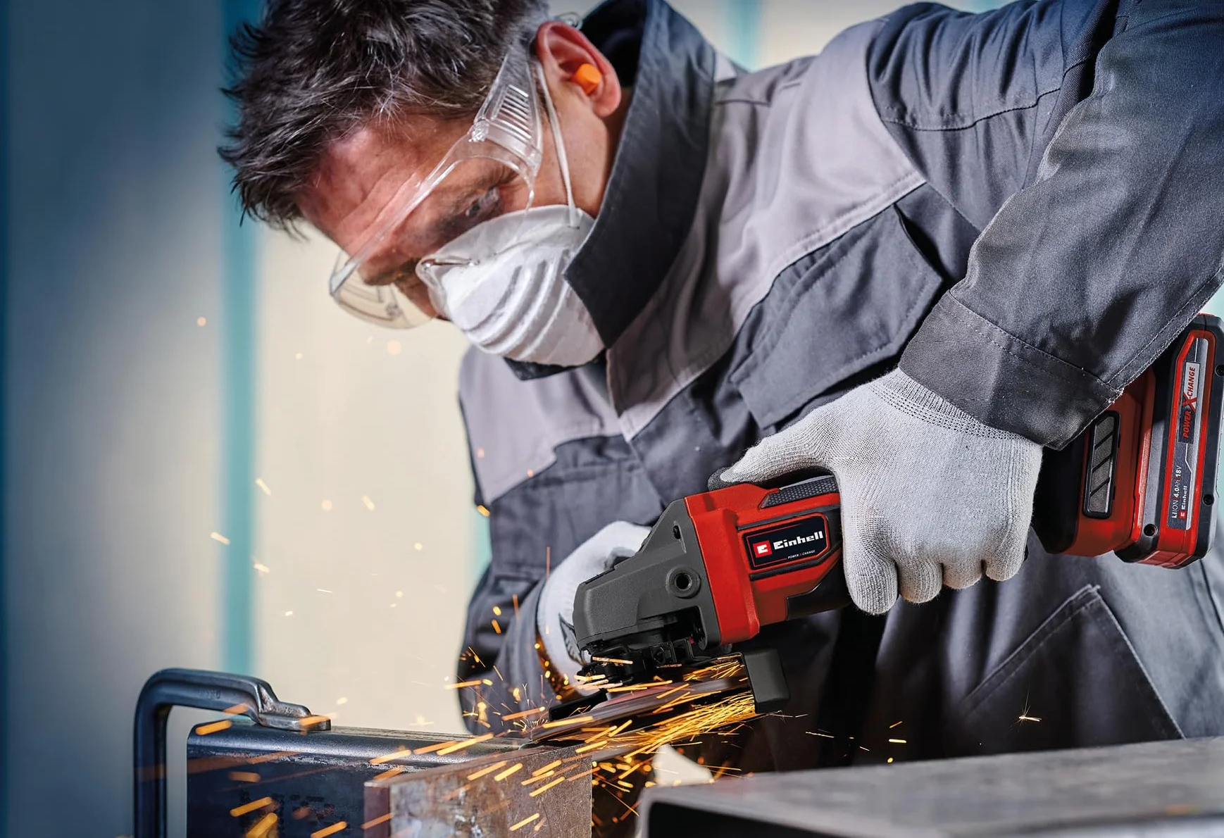 Einhell Professional Amoladora angular con batería TP-AG 18/125 CE Q Li-Solo Power X-Change (18 V, 900 W, Ø 125mm, 33 mm de profundidad de corte, sin escobillas, sin disco de corte ni batería)
