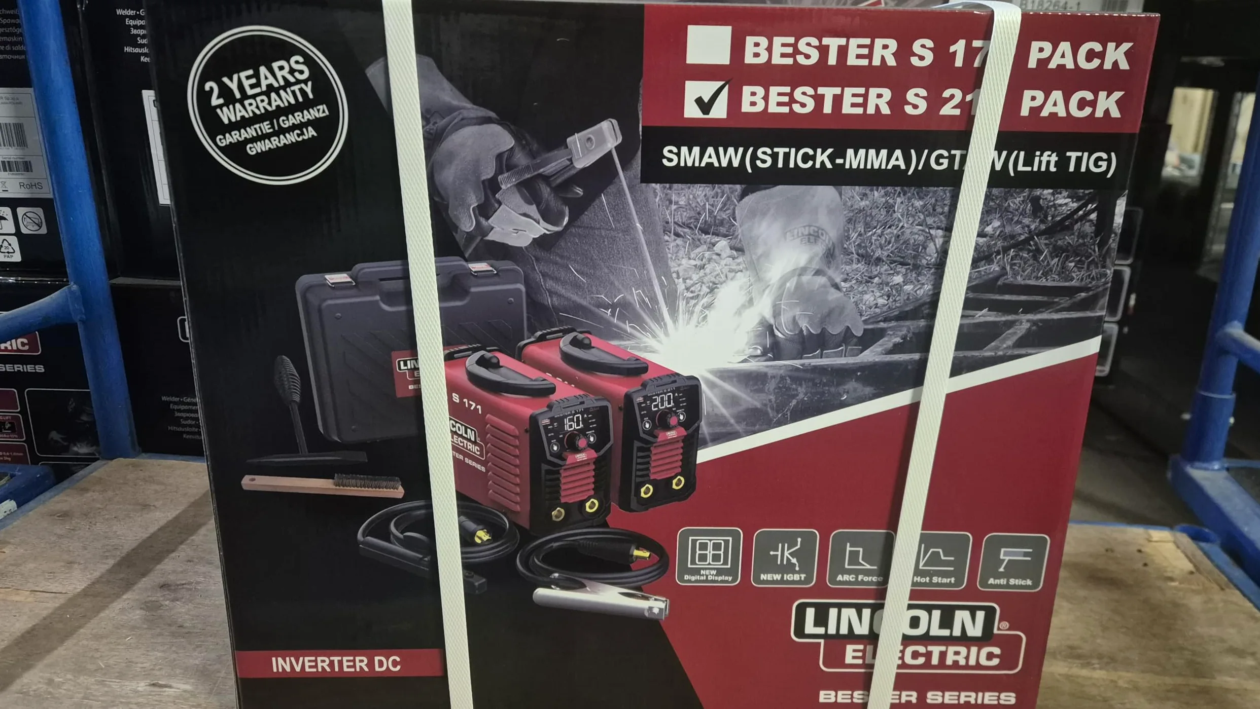 Soldadora Inversor de Electrodos MMA Lincoln Electric Bester S 211