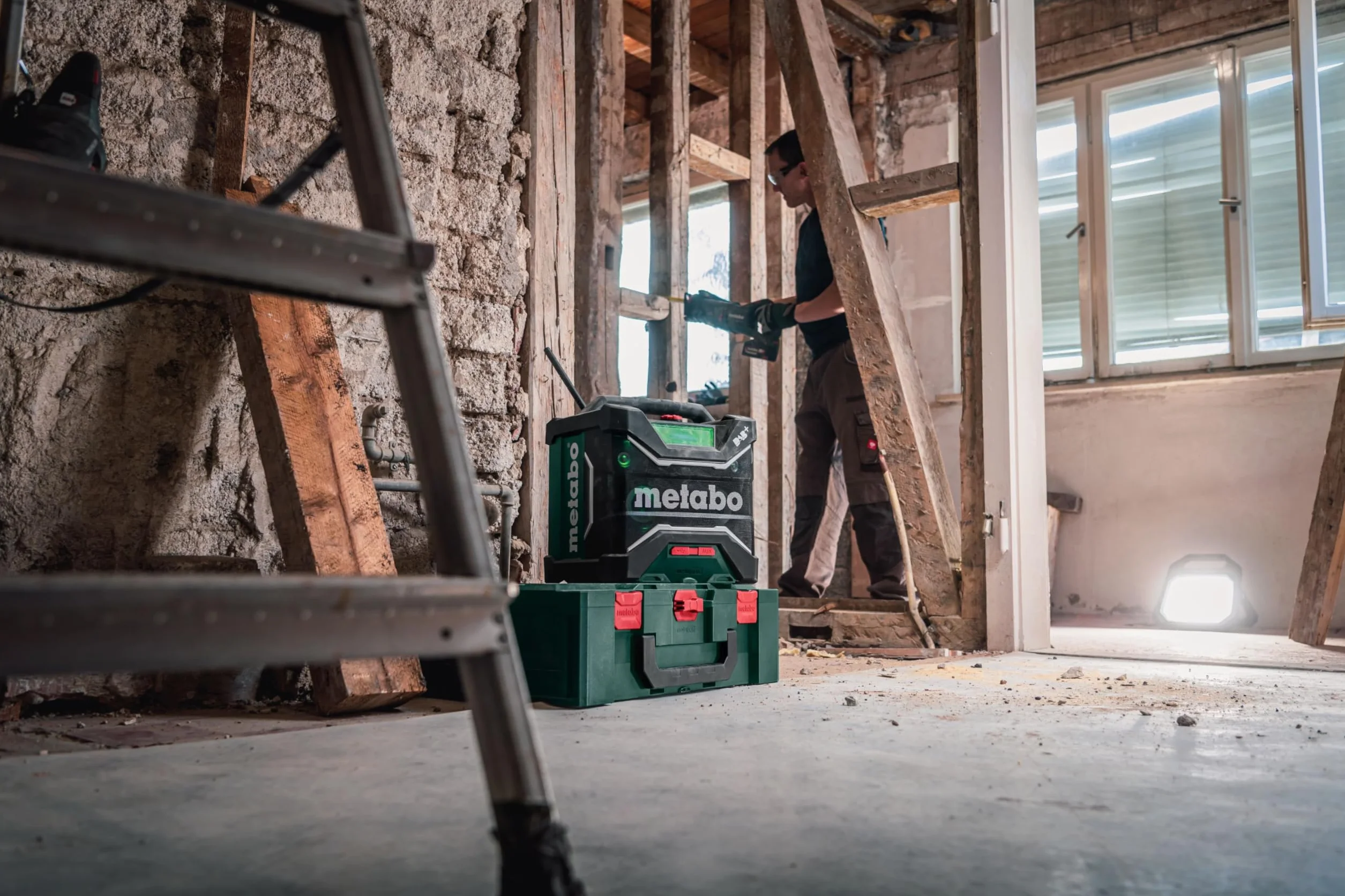 Metabo Radio de construcción con batería RC 12-18 32 W BT Dab+, 18 V, con Bluetooth y AUX, Clase de protección IP 54, Radio 600779850