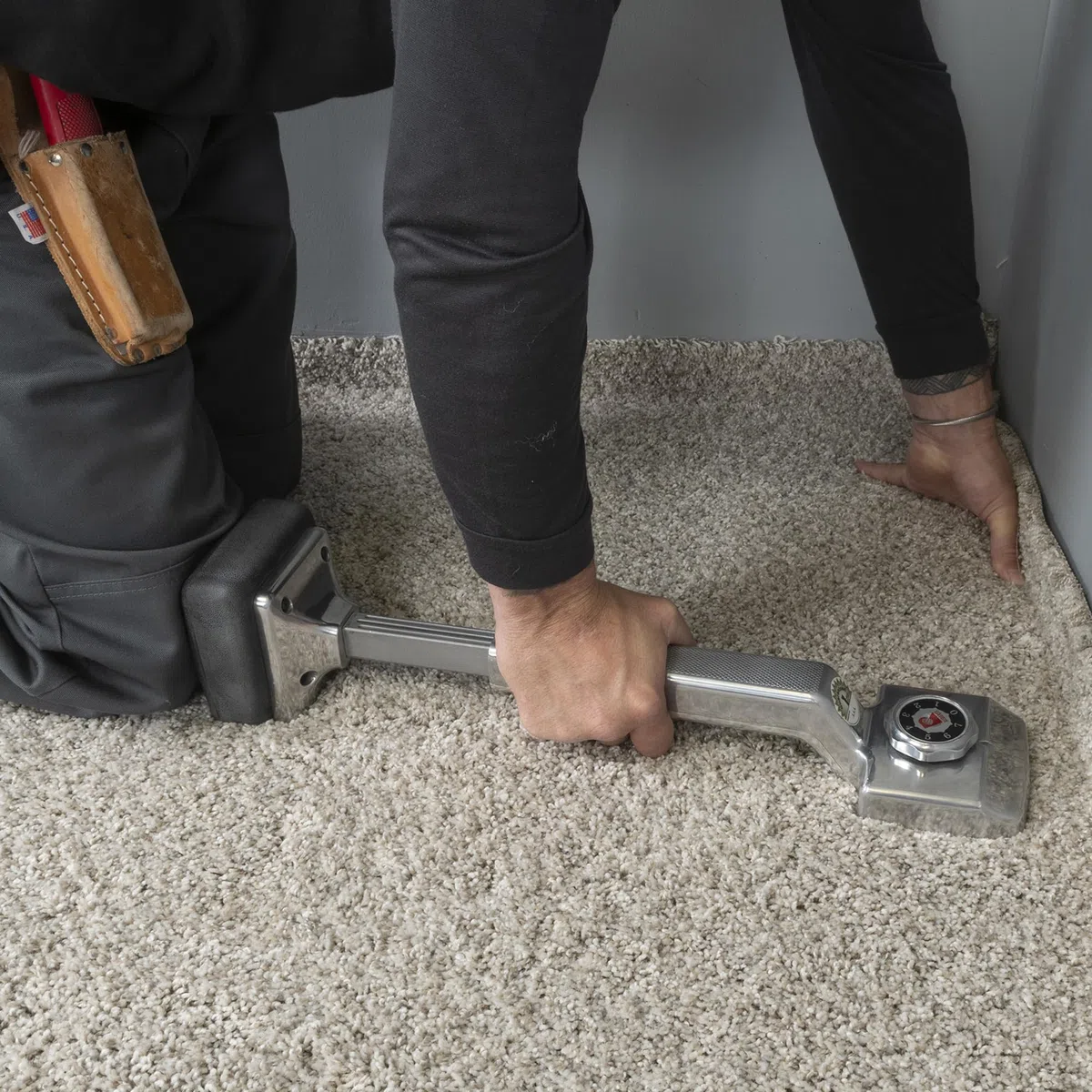 Roberts Carpet Tools Deluxe Rodillera Kicker 10-412-2