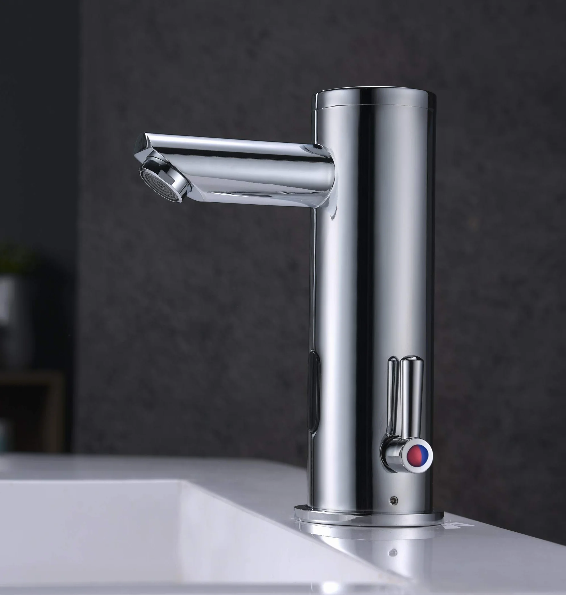 GANGANG Sensor Grifo Automático,Grifo Electrónico con Sensor para Baño Infrarrojo sin Contacto,Grifo de Lavabo de Superficie de Cobre Cromada Anti-Picaduras mezclador de 2 Aguas (Caliente y Fría)