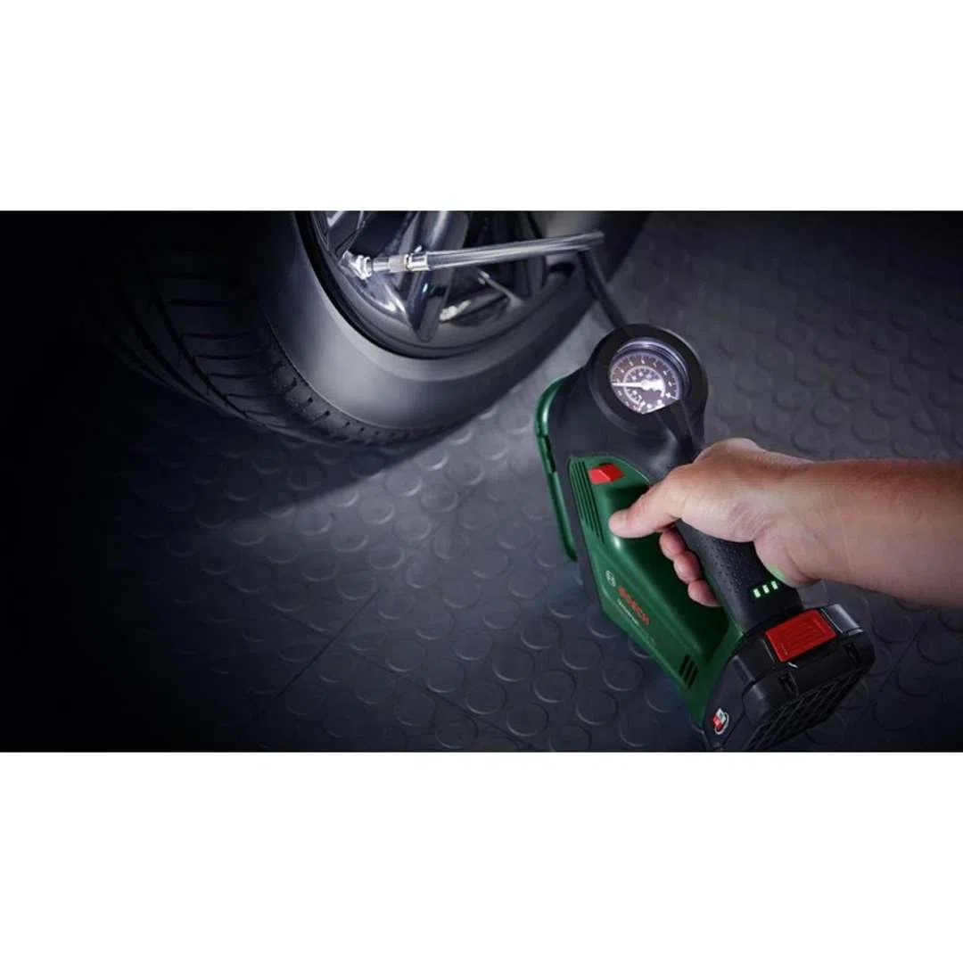 Bosch bomba de aire y compresor de aire eléctrico UniversalPump 18V (sin batería, sistema de 18 voltios, para neumáticos de coche, motocicleta y bicicleta, 150 PSI, 10,3 bar, en caja)