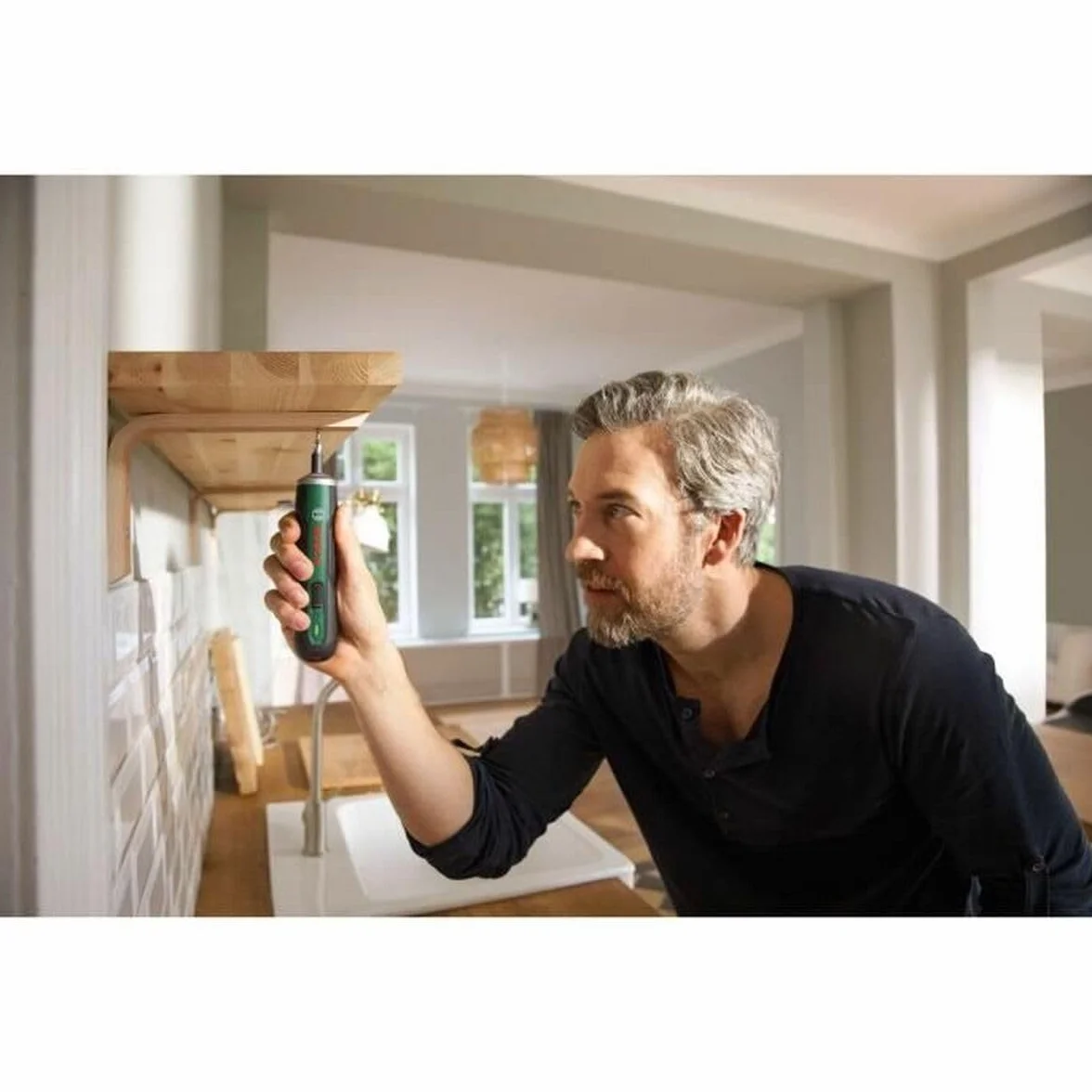 Bosch atornillador a batería PushDrive (3,6 V, 32 puntas de atornillar, caja de almacenamiento)