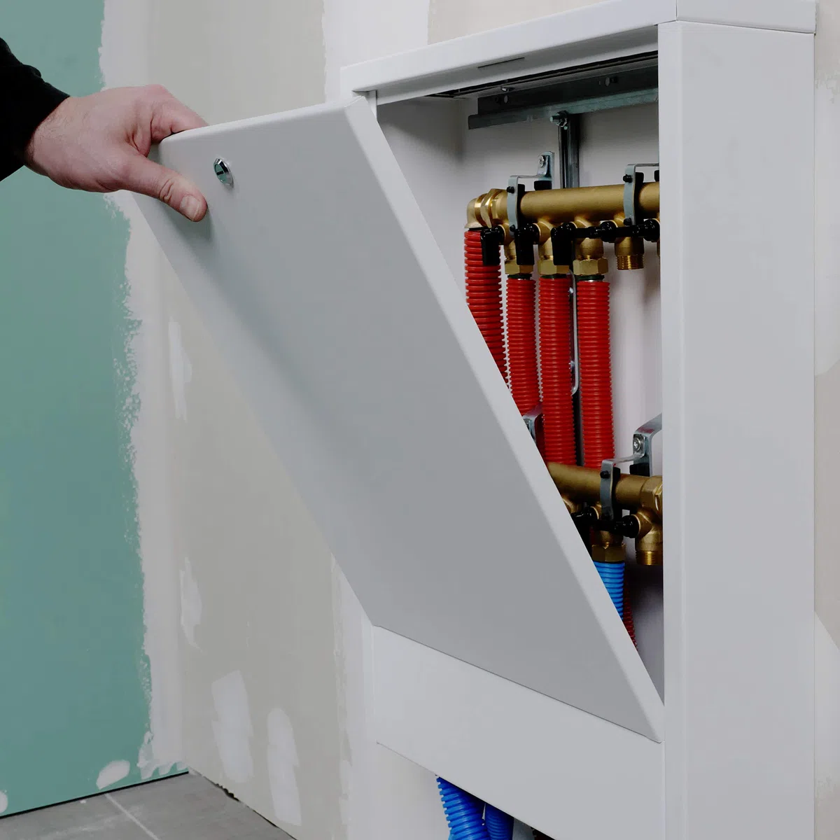 Caja metálica para colector 450x600x120 mm | Ideal para proteger y organizar colectores de calefacción o fontanería | Resistente, estética y fácil de instalar | QUICK PLOMBERIE