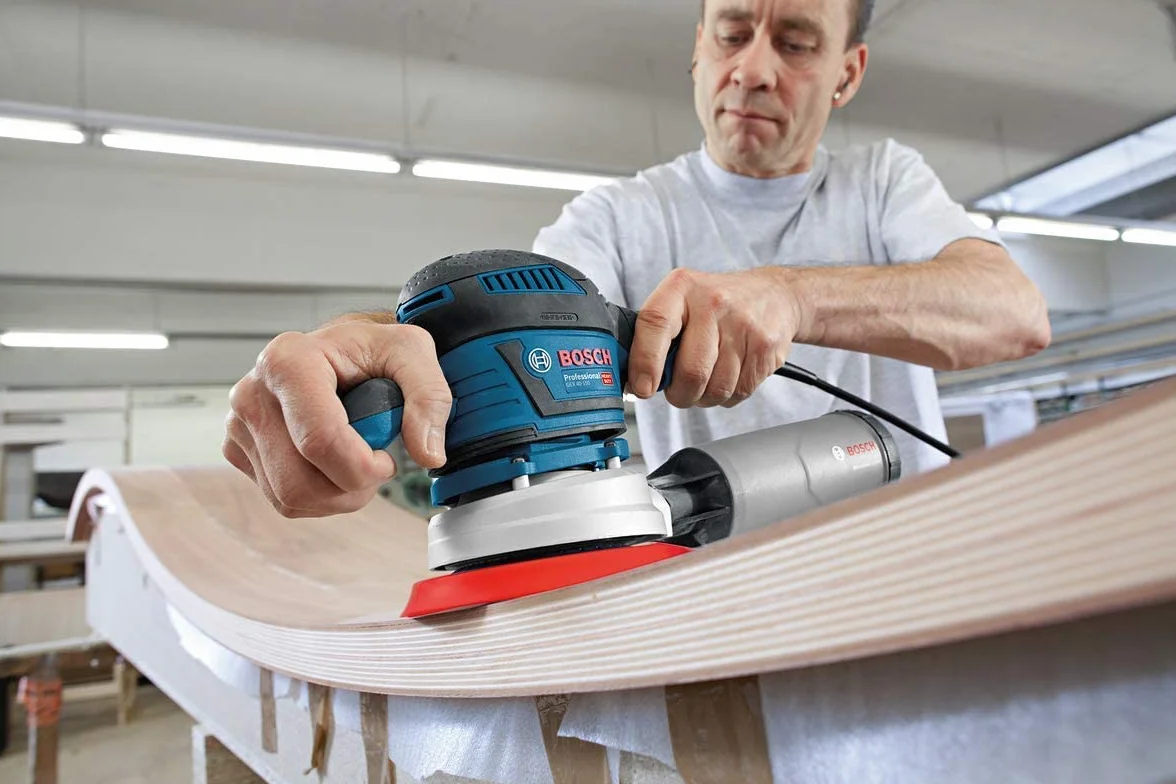 Bosch Professional lijadora excéntrica GEX 40-150 (incl. bolsa para polvo, ⌀ del plato de lijado 150 mm, hoja de lijado de malla M480, llave hexagonal, L-BOXX)