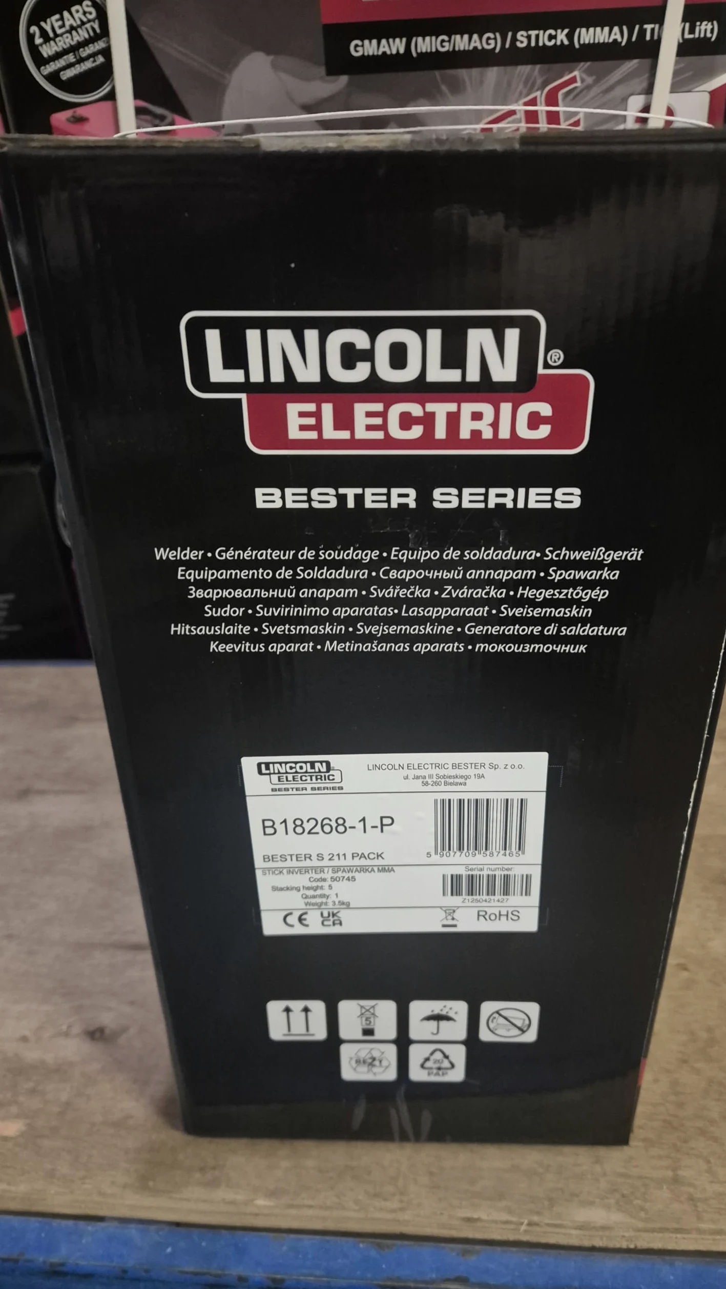 Soldadora Inversor de Electrodos MMA Lincoln Electric Bester S 211