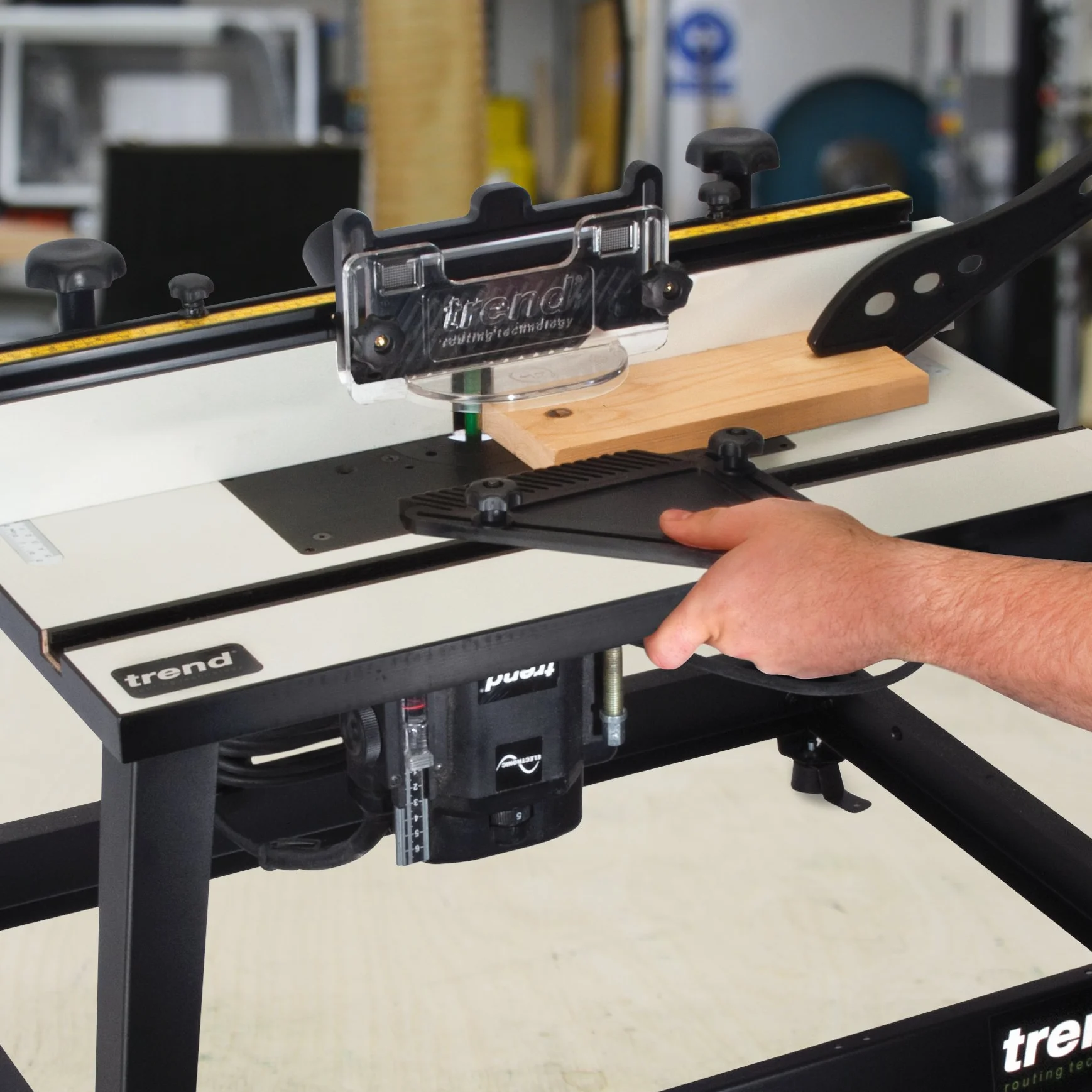 Trend Mesa fresadora de sobremesa portátil 230 V EU, para trabajos de carpintería, muebles, modelado y moldeado, CRT/MK3/EURO