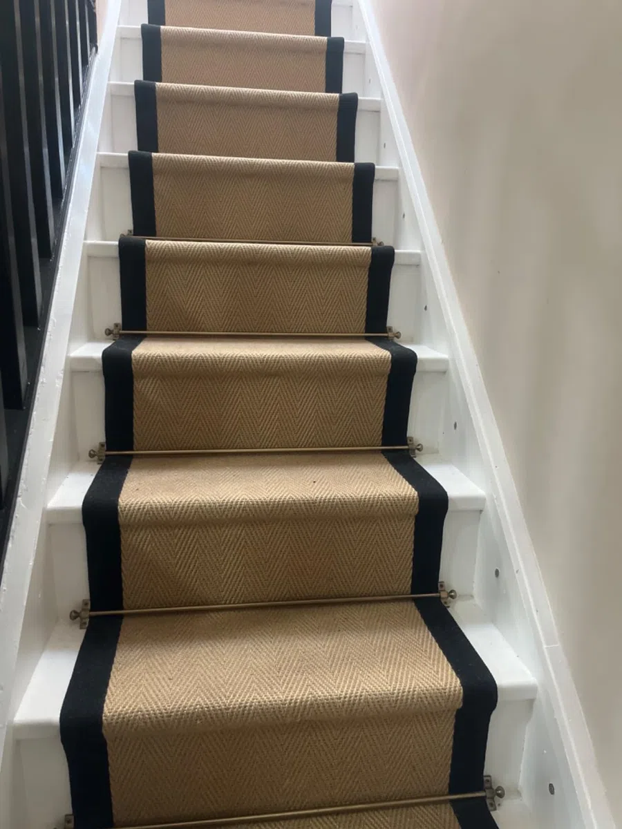 Juego de 13 barras para alfombras de escalera, remates redondos, latón antiguo, adecuadas para alfombras de hasta 70 cm de ancho o estrecho