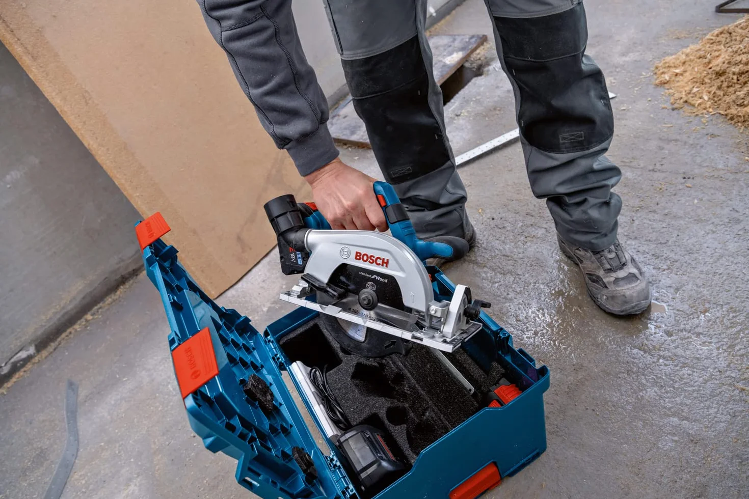 Bosch Professional 18V System sierra circular GKS 18V 57-2 (disco de sierra 165 mm, profundidad de corte 57 mm, incl. L-BOXX, sin batería/cargador)