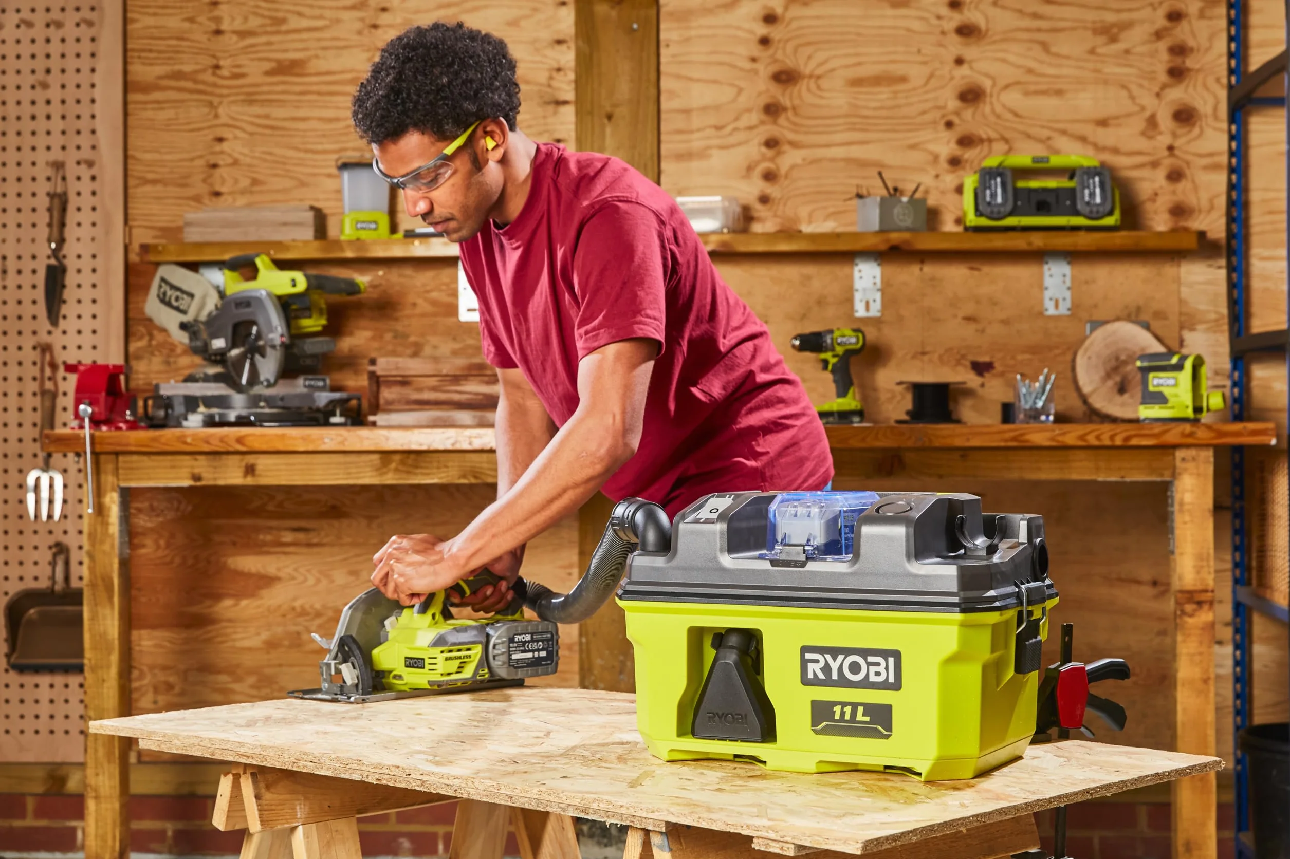 Ryobi RV1811-0 18V One+ Aspiradora inalámbrica en seco y húmedo/aspiradora de Proyecto (Herramienta Desnuda)