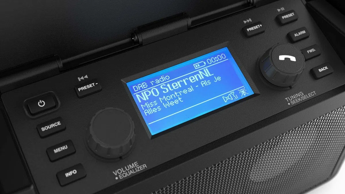 PerfectPro - Radio de astillero (Dab + Altavoz Bluetooth con recepción FM, Cargador y batería de Litio incluidos, Resistente a los Golpes, Radio portátil con Puertos AUX y USB