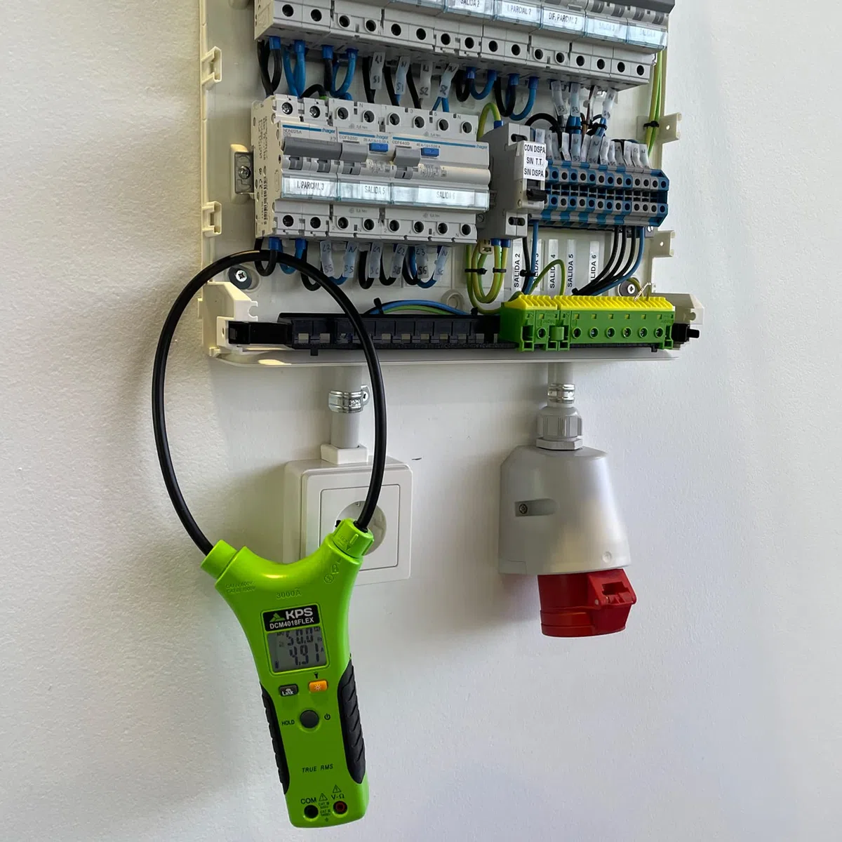 KPS-DCM4018FLEX Pinza Amperimétrica Flexible TRMS Corriente AC 3000A y Tensión AC/DC 1000V 10.000 Cuentas con Conexión Bluetooth