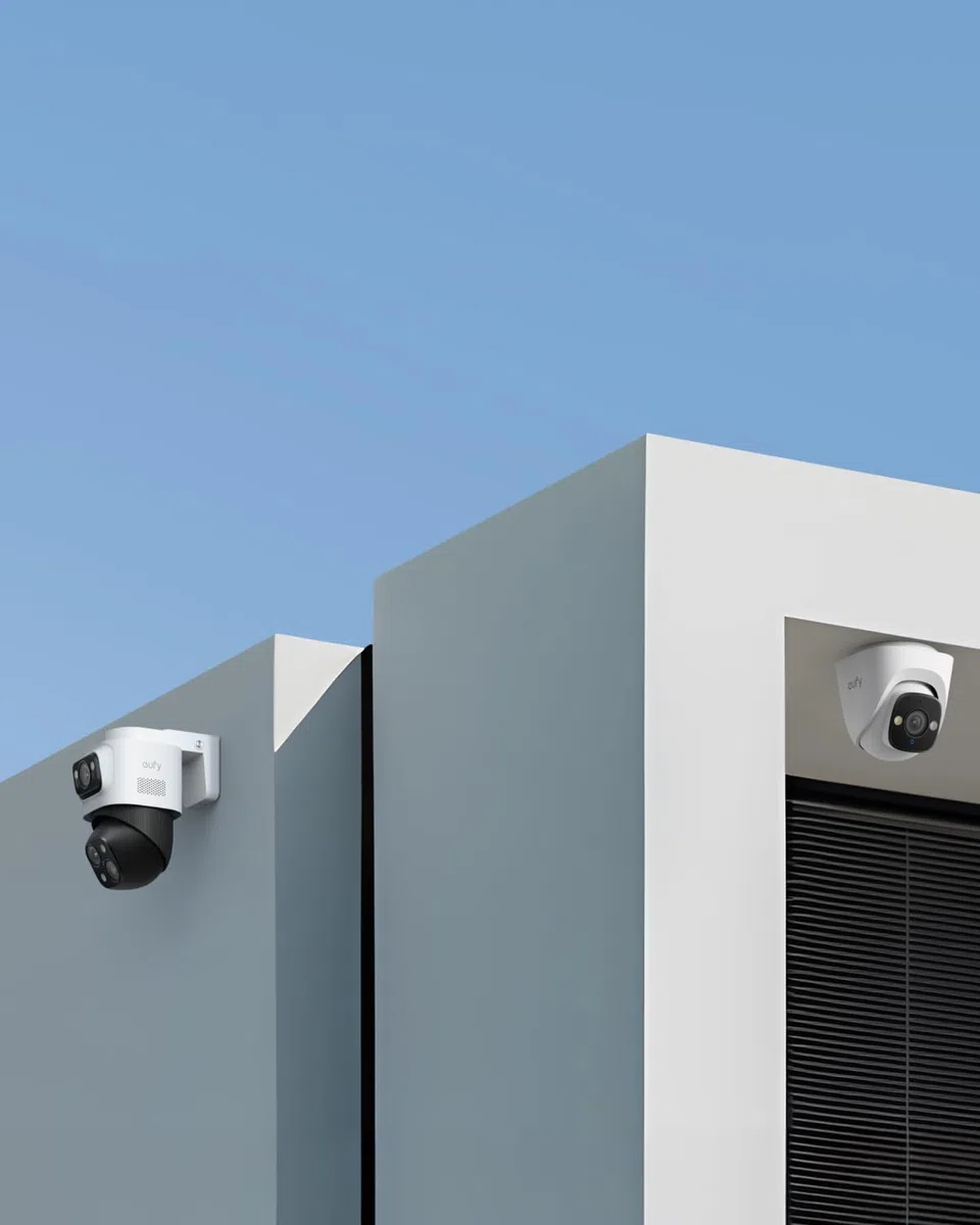 eufy Security S4 Camaras de vigilancia Exterior PoE NVR, 2 cámaras Bullet-PTZ, 2 cámaras Torre, Encuadre y Seguimiento automático IA, búsqueda Inteligente de Video, luz estroboscópica, grabación 24/7
