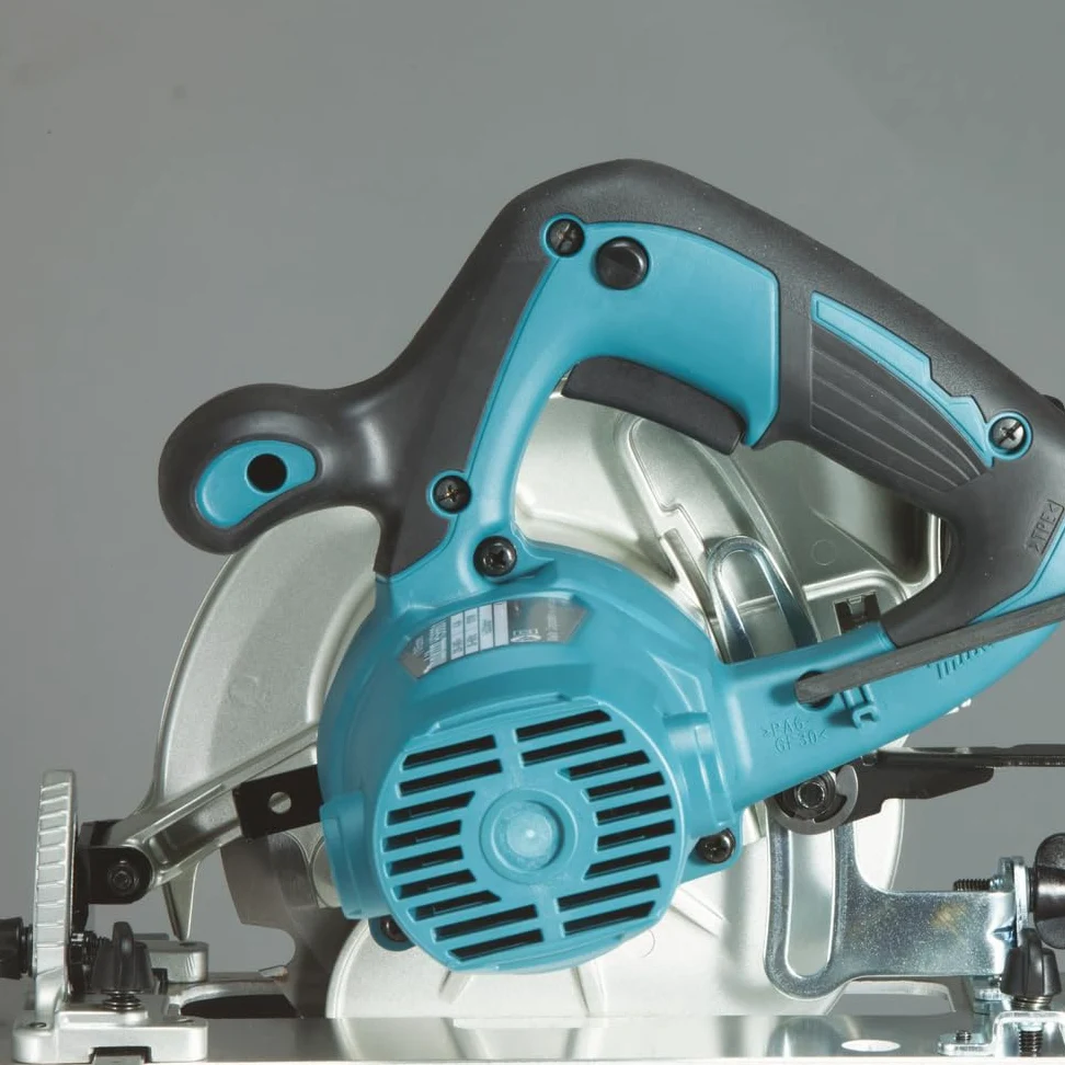 Makita – Sierra circular de mano 64 mm, 1050 W, en MAKPAC) hs6601j