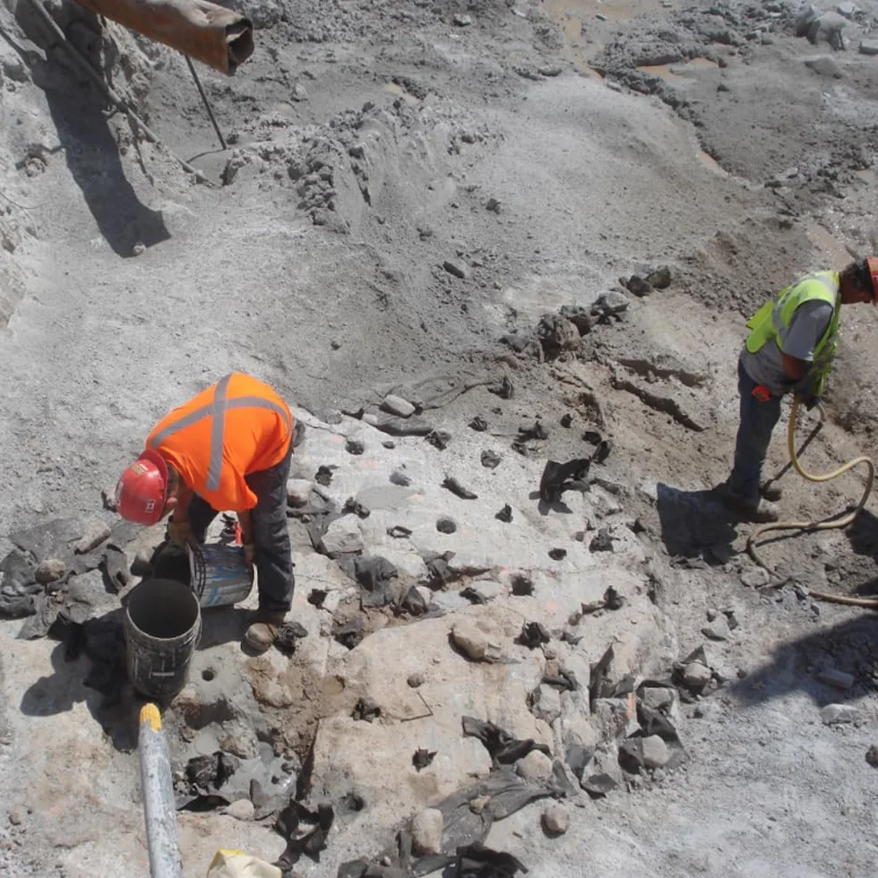 Cemento Expansivo Demoledor para Roca y Hormigón 20 kg. Demoliciones silenciosas de piedra, muros y hormigón. Sin impacto ni vibraciones de forma segura - Sopgal