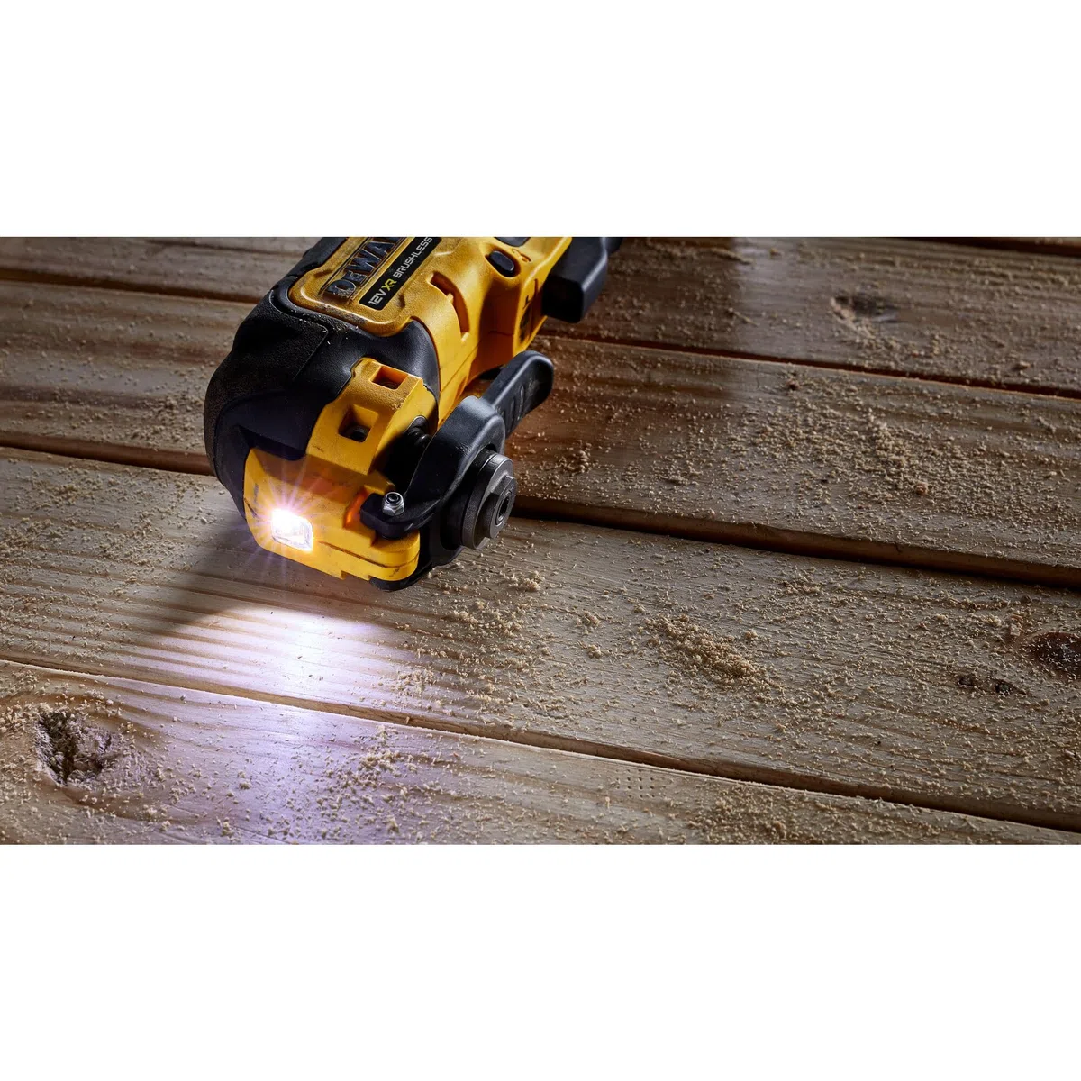 DeWalt DCS353D2-QW, Multiherramienta oscilante, Sin escobillas, Adaptador Multifit, Luz LED, Juego de 29 accesorios, 2 baterías, cargador y Maletín TSTAK