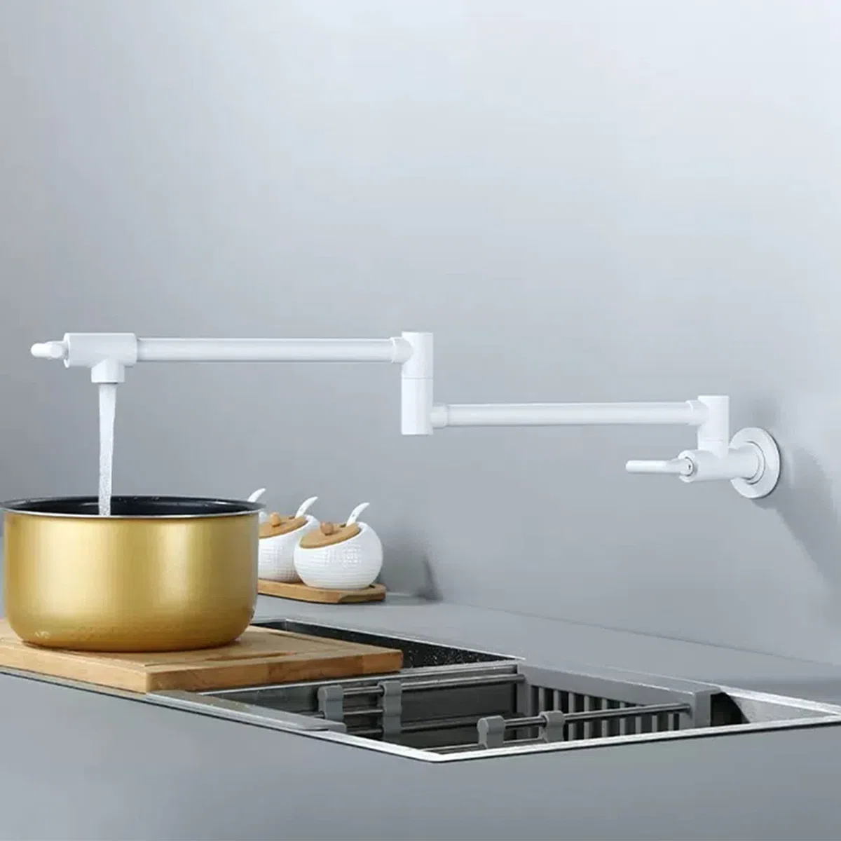 Grifo de llenado de ollas blanco, grifo de cocina plegable con brazo oscilante de doble manija de un solo orificio, grifo de llenado de ollas de cocina de montaje en pared de latón