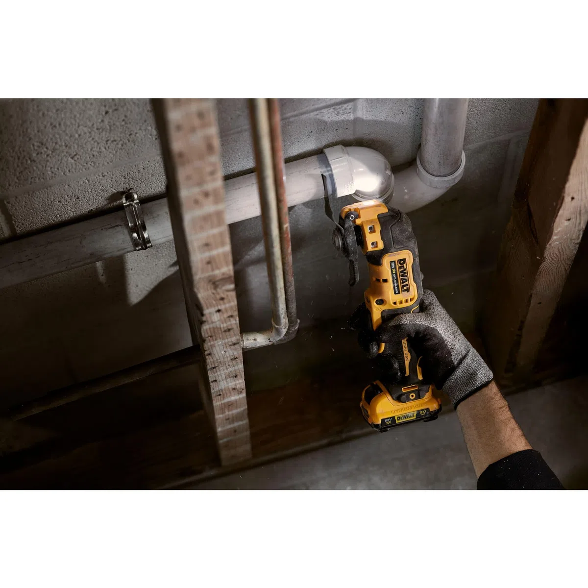 DeWalt DCS353D2-QW, Multiherramienta oscilante, Sin escobillas, Adaptador Multifit, Luz LED, Juego de 29 accesorios, 2 baterías, cargador y Maletín TSTAK